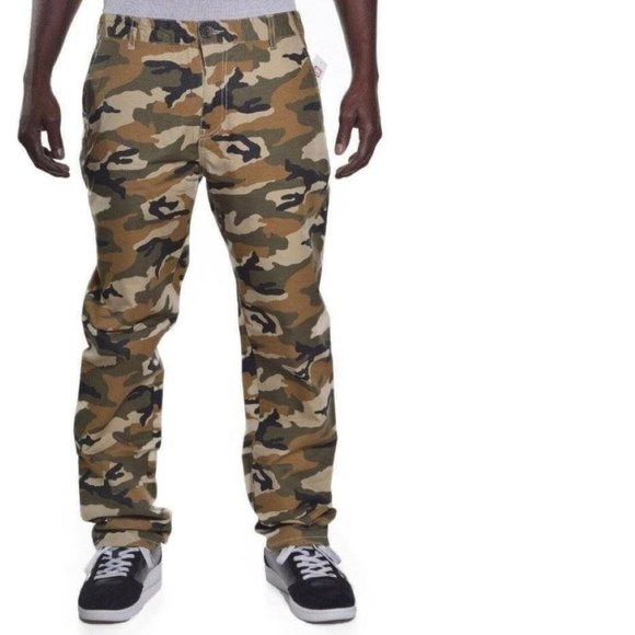 Mens Camo Jeans Ecko Unltd 50 Green Brown Camouflage Loose Fit Relaxed Pants - Picture 1 of 6